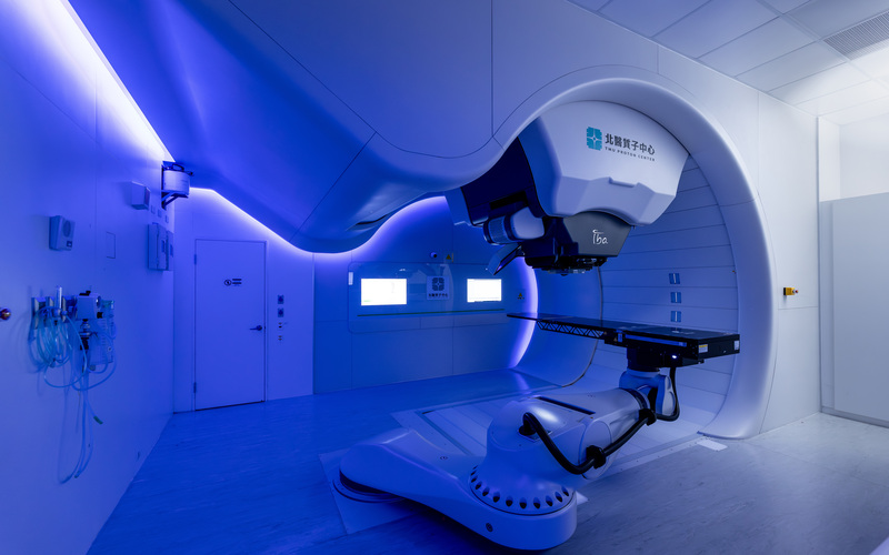 proton therapy machine